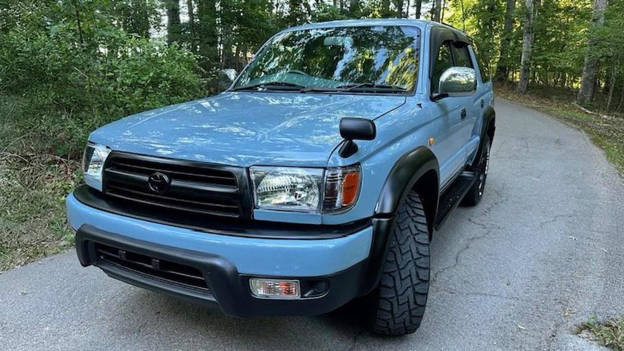 Toyota Hilux Surf  1999