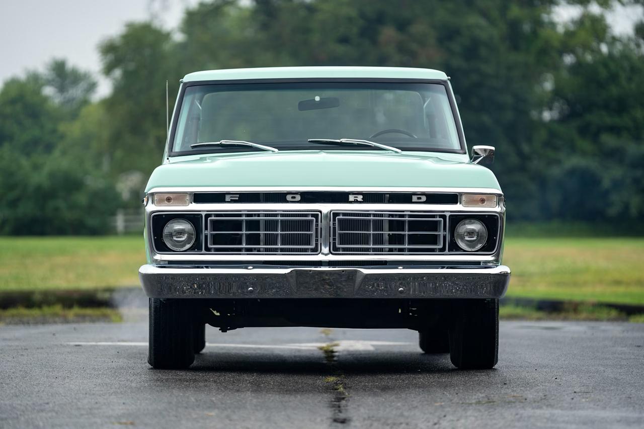 Ford F-100  1977