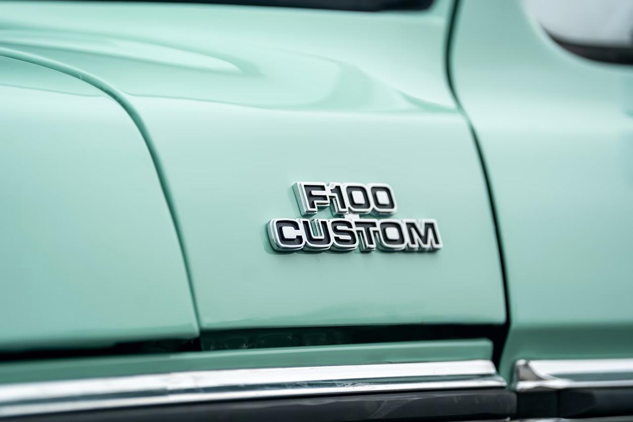 Ford F-100  1977