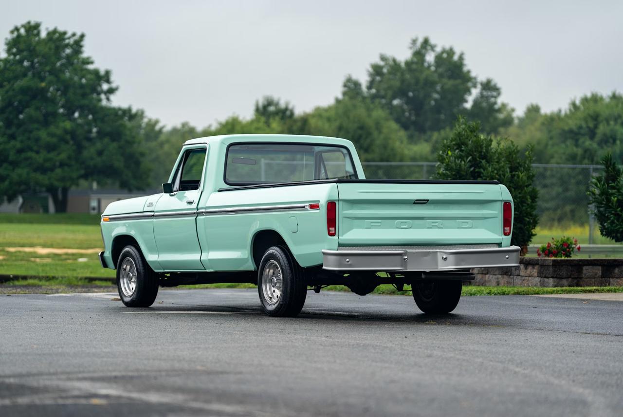 Ford F-100  1977
