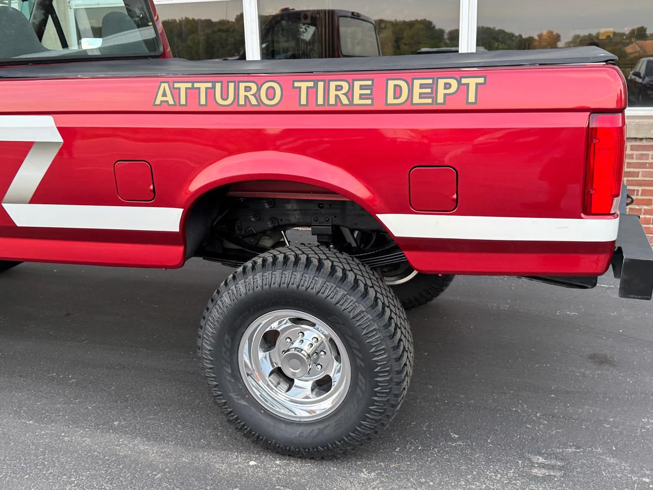 Ford F-350 Reg Cab 133.0" WB 4WD 1997