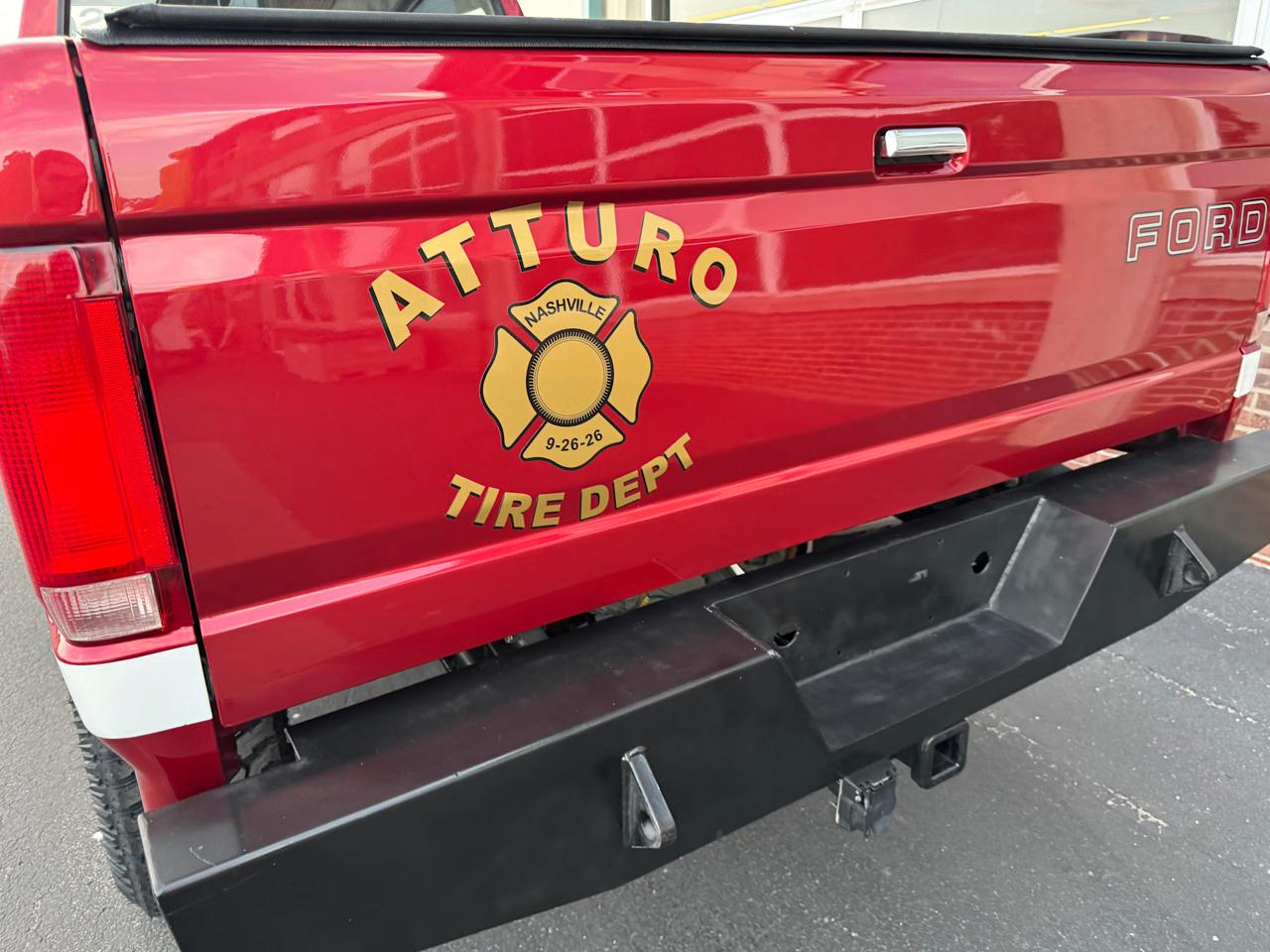 Ford F-350 Reg Cab 133.0" WB 4WD 1997