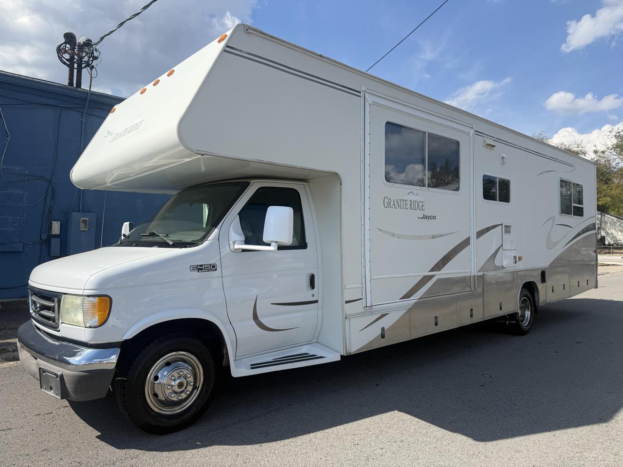 Ford Econoline Commercial Cutaway E-450 Super Duty 158" WB DRW 2003