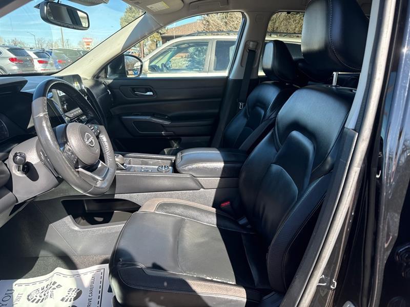 Nissan Pathfinder SL 4WD 2022