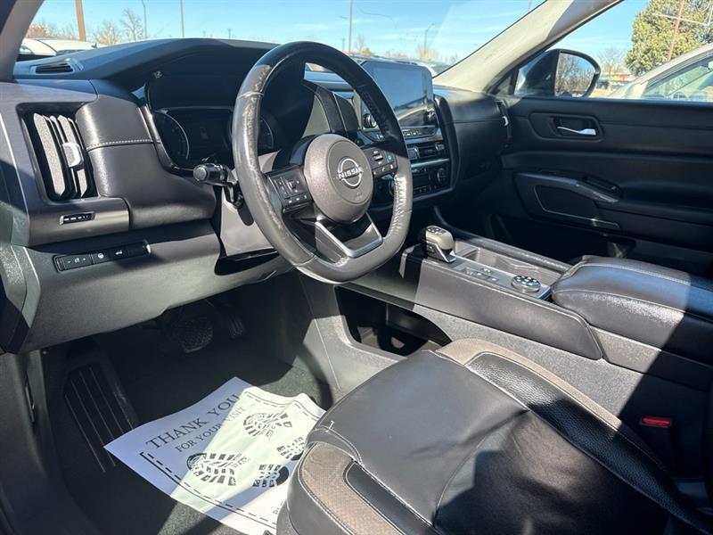 Nissan Pathfinder SL 4WD 2022