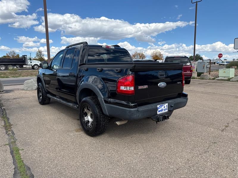 2007 Ford Explorer Sport Trac XLT photo 2