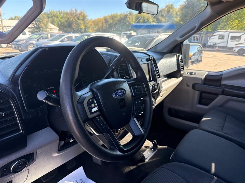 Ford F-150 XL SuperCrew 5.5-ft. Bed 4WD 2019 Ford F-150 XL SuperCrew 5.5-ft. Bed 4WD 2019