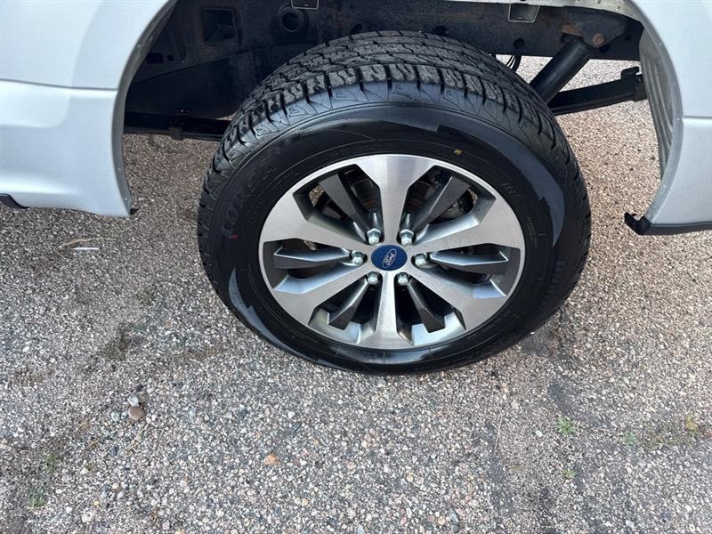 Ford F-150 XL SuperCrew 5.5-ft. Bed 4WD 2019 Ford F-150 XL SuperCrew 5.5-ft. Bed 4WD 2019