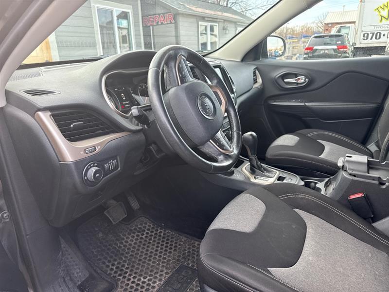 Jeep Cherokee Latitude 4WD 2014