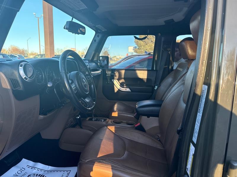 Jeep Wrangler Unlimited Sahara 4WD 2015