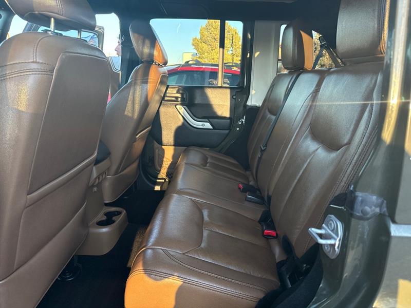 Jeep Wrangler Unlimited Sahara 4WD 2015