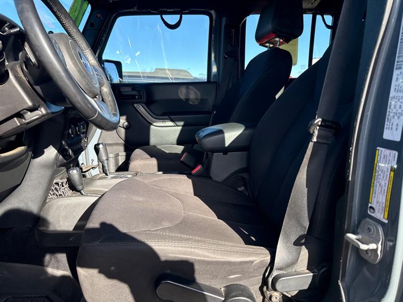 Jeep Wrangler Unlimited Sport 4WD 2014