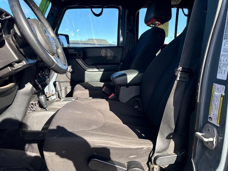 Jeep Wrangler Unlimited Sport 4WD 2014