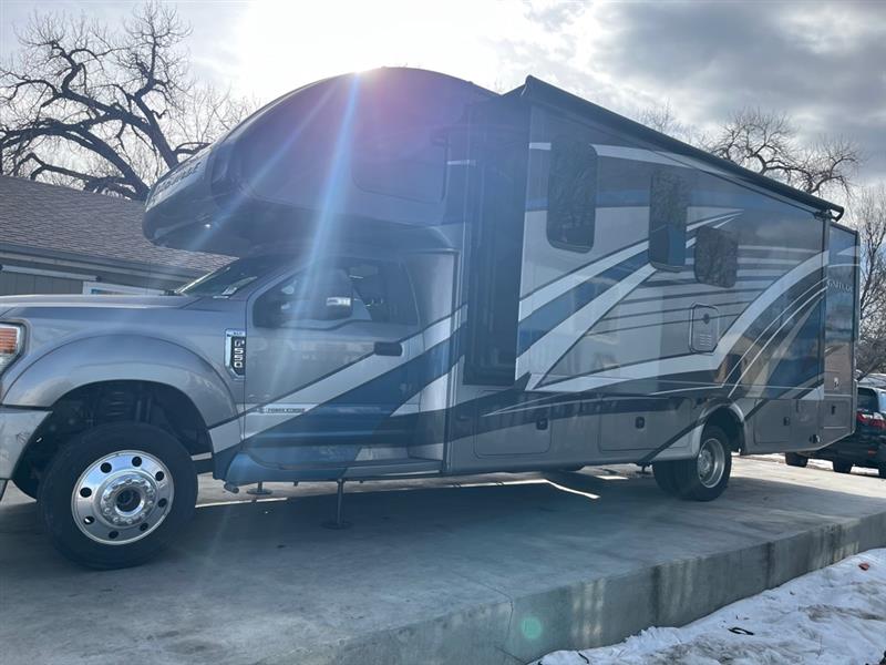 Ford F-550 Regular Cab DRW 4WD 2022