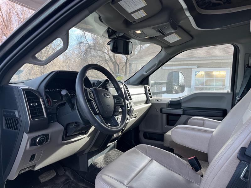 Ford F-550 Regular Cab DRW 4WD 2022