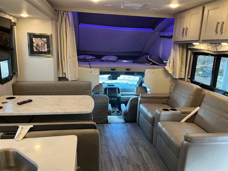 Ford F-550 Regular Cab DRW 4WD 2022