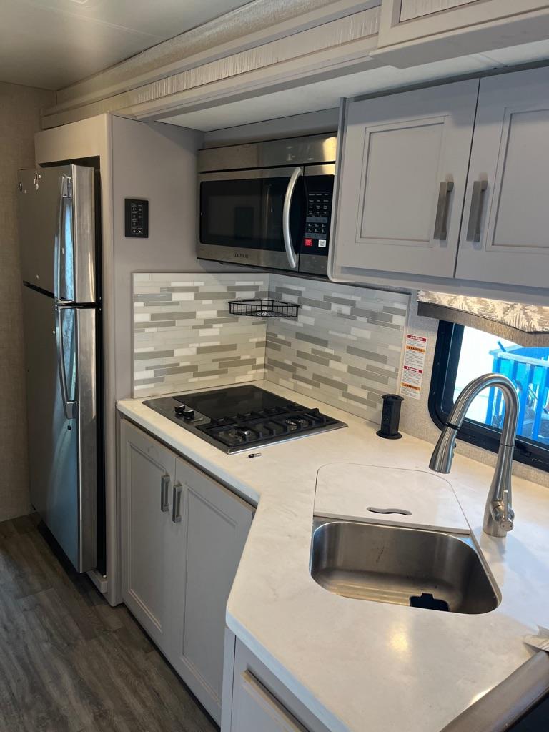 Ford F-550 Regular Cab DRW 4WD 2022