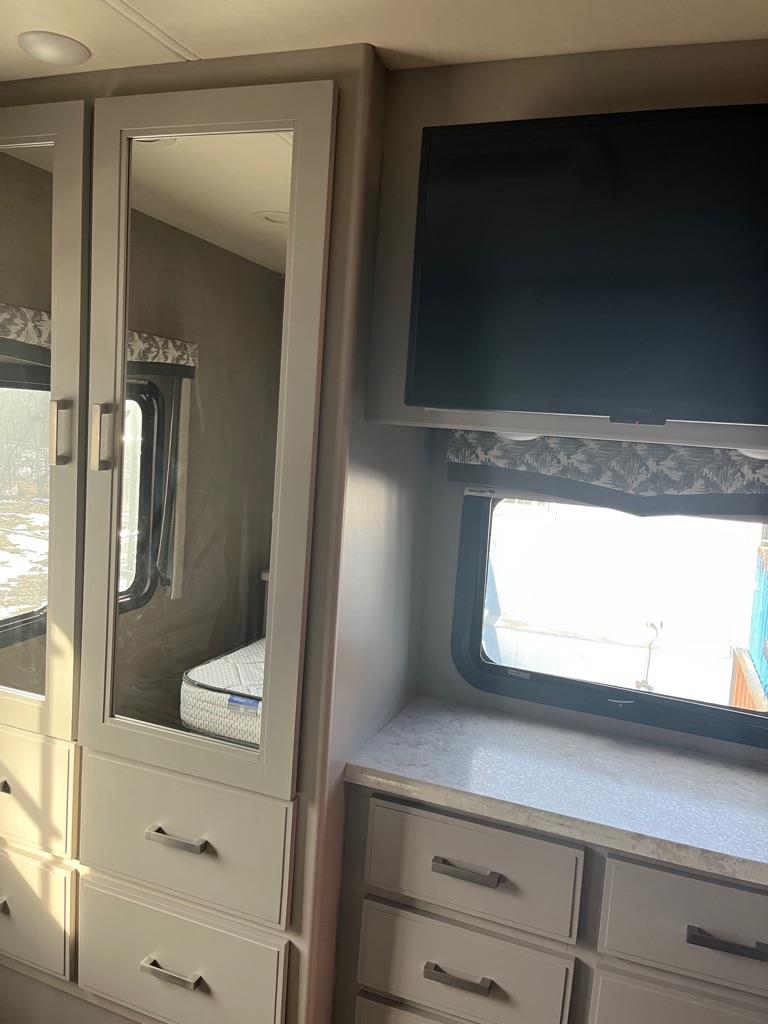 Ford F-550 Regular Cab DRW 4WD 2022