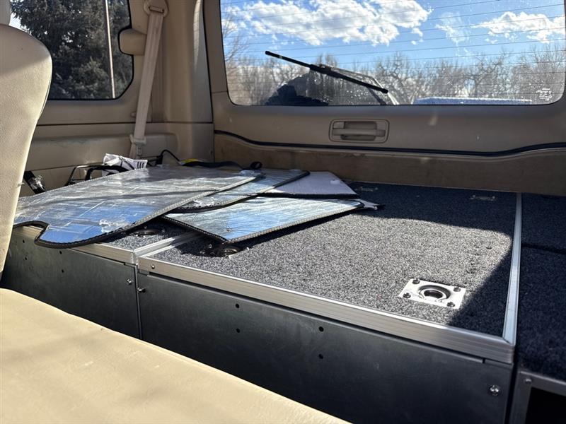 Toyota Land Cruiser 4WD 2005