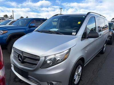 Mercedes-Benz Metris Passenger Van 2016