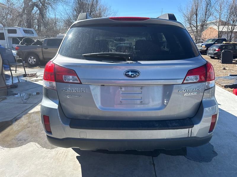 Subaru Outback 2.5i Limited 2010