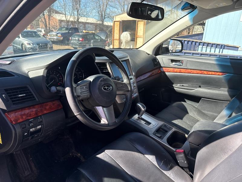 Subaru Outback 2.5i Limited 2010