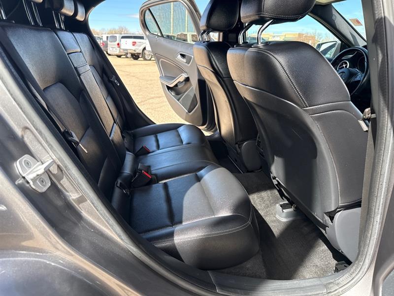 Mercedes-Benz GLA-Class GLA250 4MATIC 2017