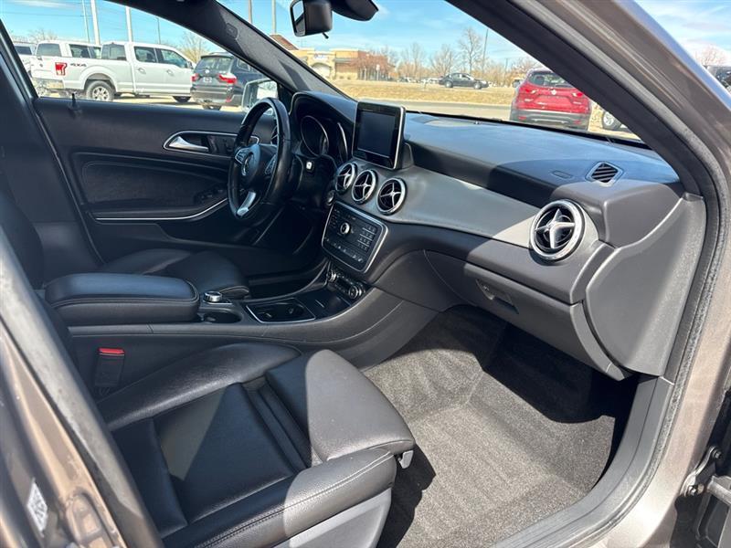 Mercedes-Benz GLA-Class GLA250 4MATIC 2017