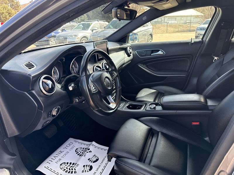 Mercedes-Benz GLA-Class GLA250 4MATIC 2017