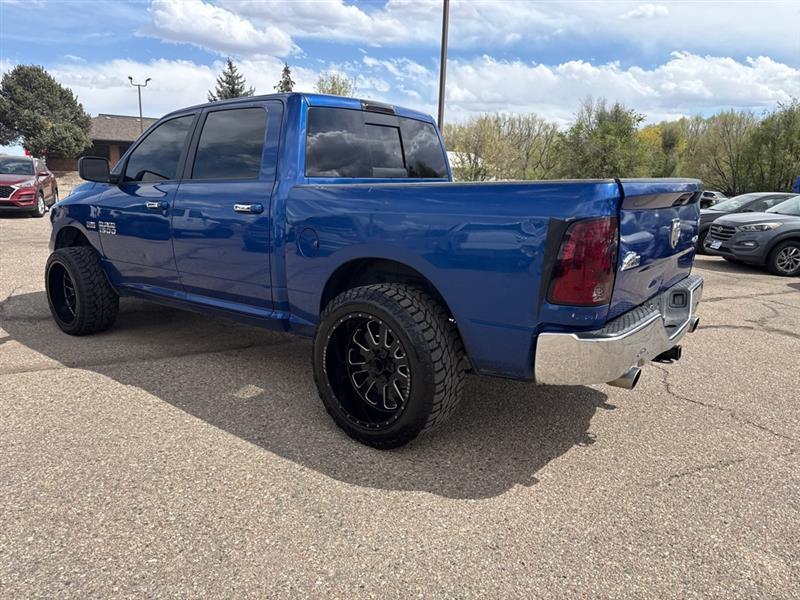 RAM 1500 SLT Crew Cab SWB 4WD 2015