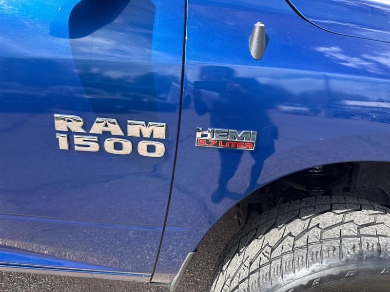 RAM 1500 SLT Crew Cab SWB 4WD 2015
