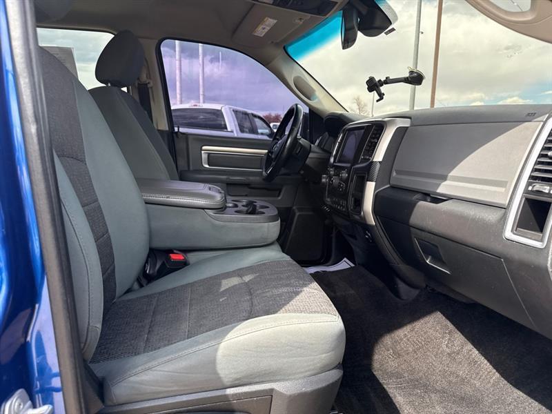 RAM 1500 SLT Crew Cab SWB 4WD 2015