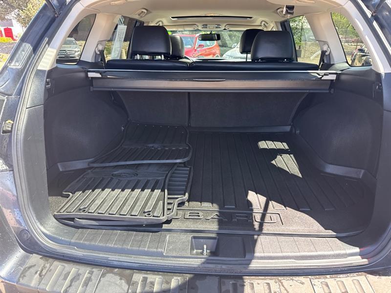 Subaru Outback 2.5i Premium 2013