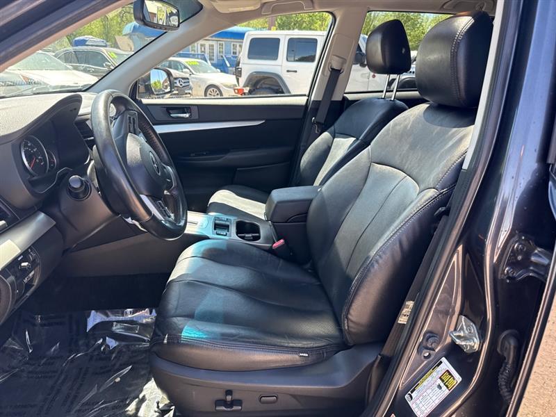 Subaru Outback 2.5i Premium 2013