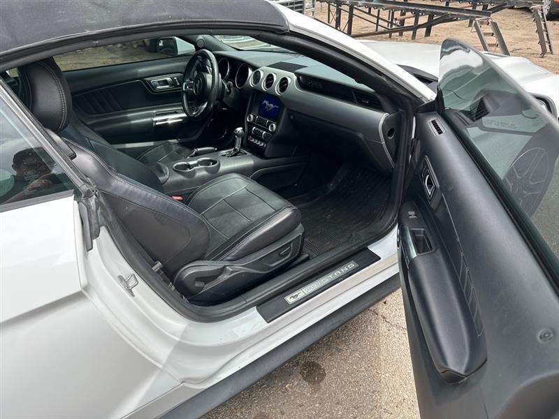 Ford Mustang EcoBoost Premium Convertible 2020