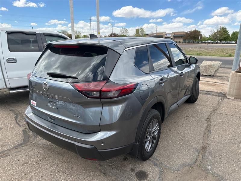 Nissan Rogue S AWD 2024