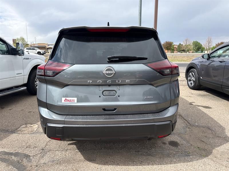 Nissan Rogue S AWD 2024