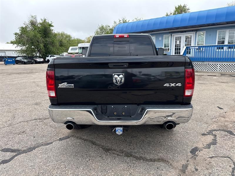 Dodge 1500 SLT Quad Cab 4WD 2011