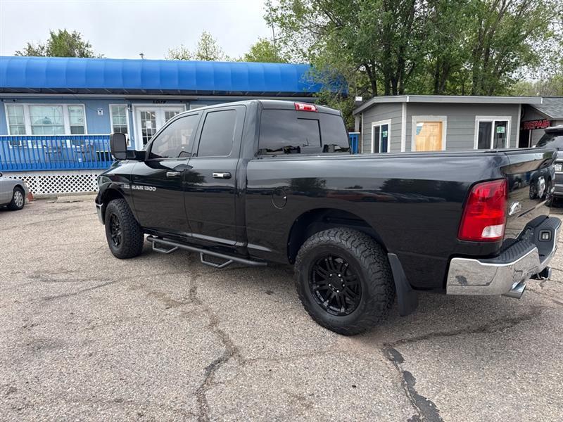 Dodge 1500 SLT Quad Cab 4WD 2011