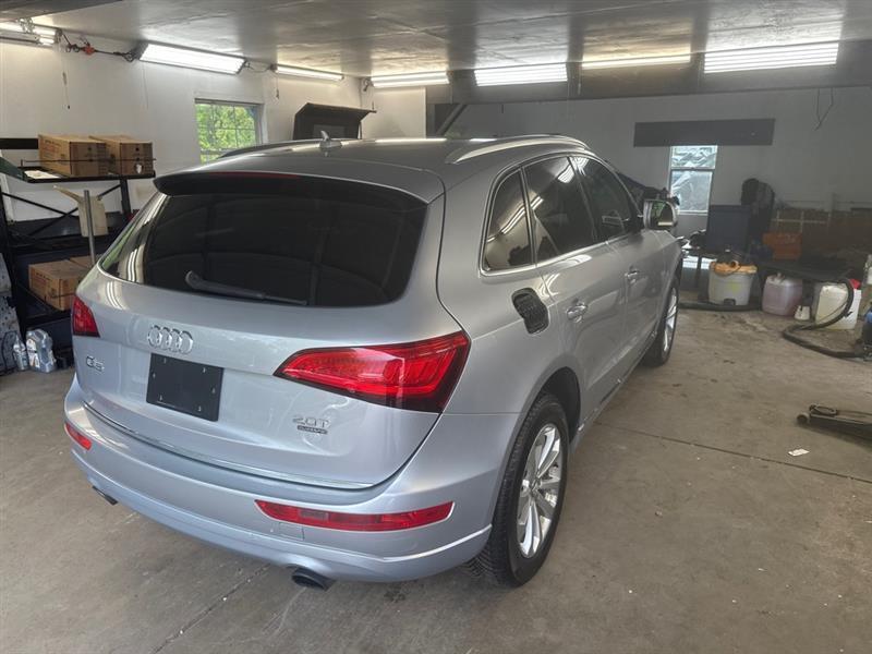 Audi Q5 2.0T Premium quattro 2015