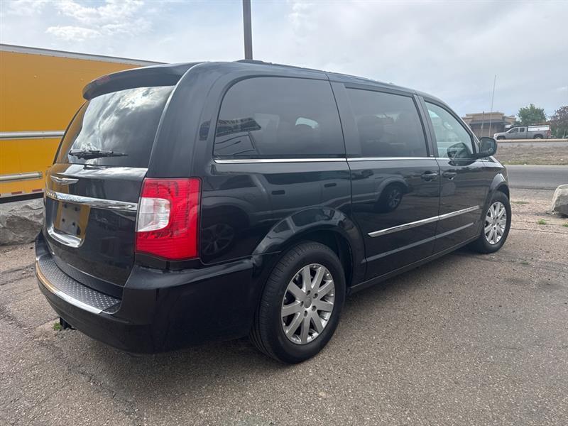 Chrysler Town & Country Touring 2013