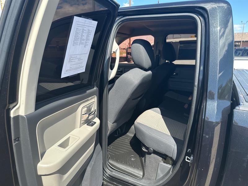 RAM 1500 SLT Crew Cab LWB 4WD 2016
