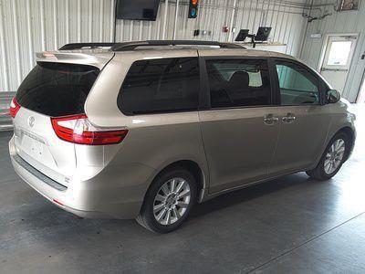Toyota Sienna Limited AWD 7-Passenger V6 2015
