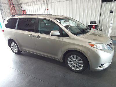Toyota Sienna Limited AWD 7-Passenger V6 2015