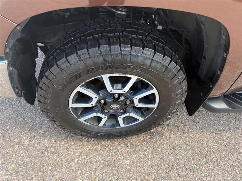 Toyota Tundra Limited 5.7L FFV Double Cab 4WD 2015