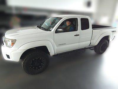 Toyota Tacoma Access Cab V6 5AT 4WD 2014
