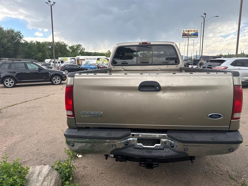 Ford F-250 SD XL Crew Cab 4WD 2005
