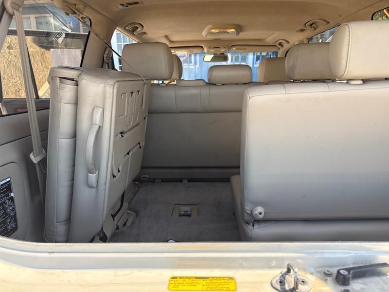 2003 Lexus LX 470 - Photo 11