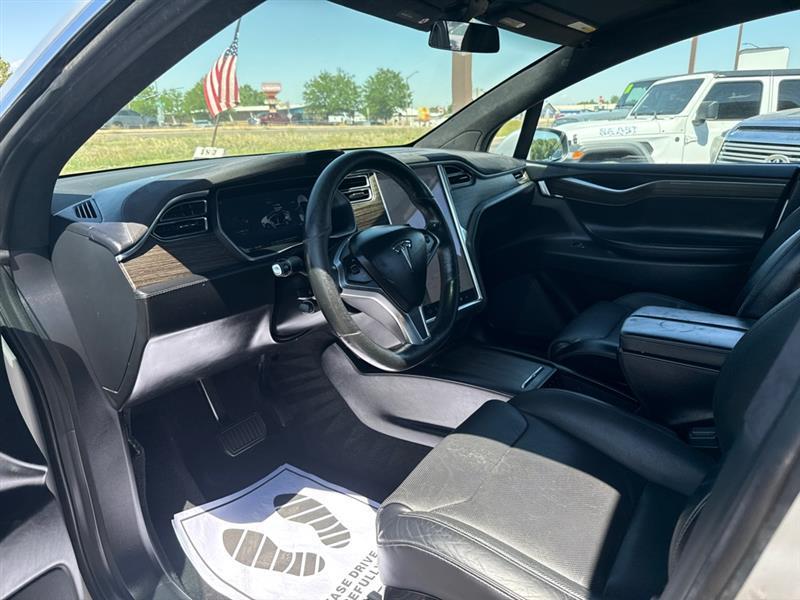 Tesla Model X 90D 2016