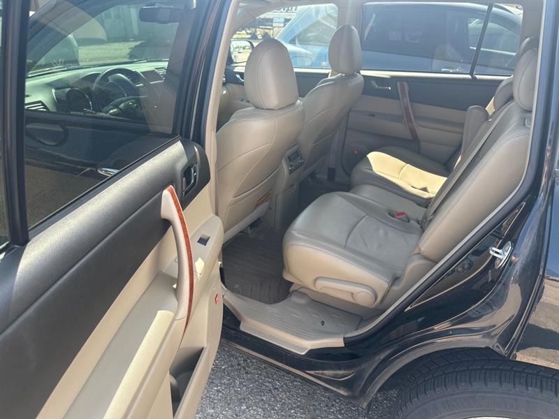 Toyota Highlander Limited 4WD 2010
